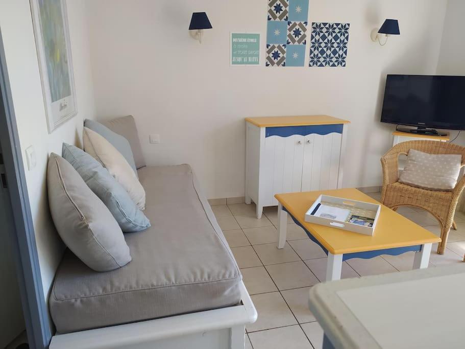 Charmante Maison De Avec Acces Piscine Сasa de vacaciones *